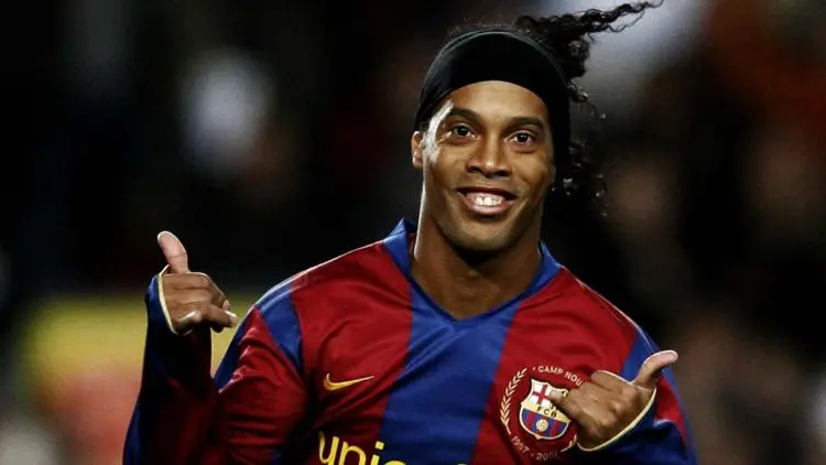 Ronaldinho regresa al fútbol a los 46 años con Ravenna FC