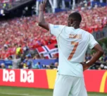 Dembélé triplete