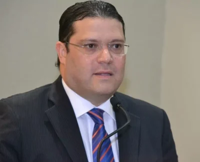 Yayo Sanz Lovatón