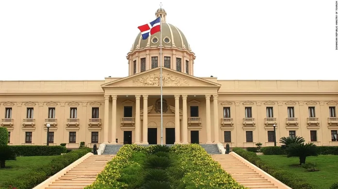 Abinader emite decretos 386-26 y 418-26: nuevas designaciones
