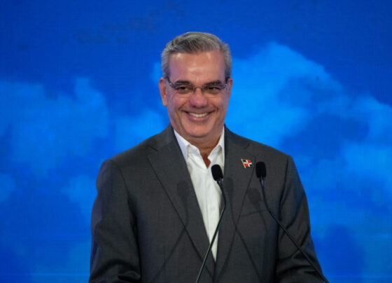 préstamos por 465
