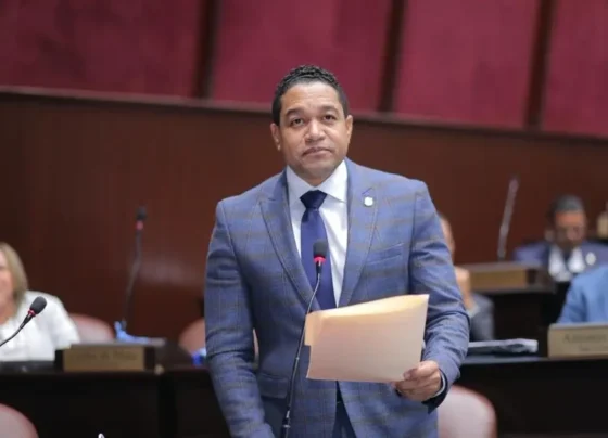 legisladores abandonan