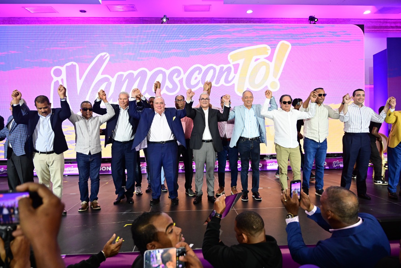 Charlie Mariotti retira candidatura y apoya a Gonzalo Castillo