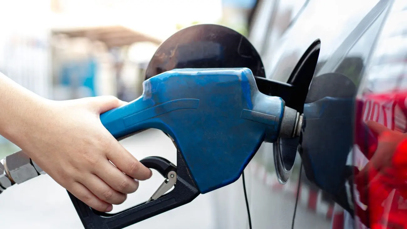 Gobierno mantiene precios combustibles sin variación