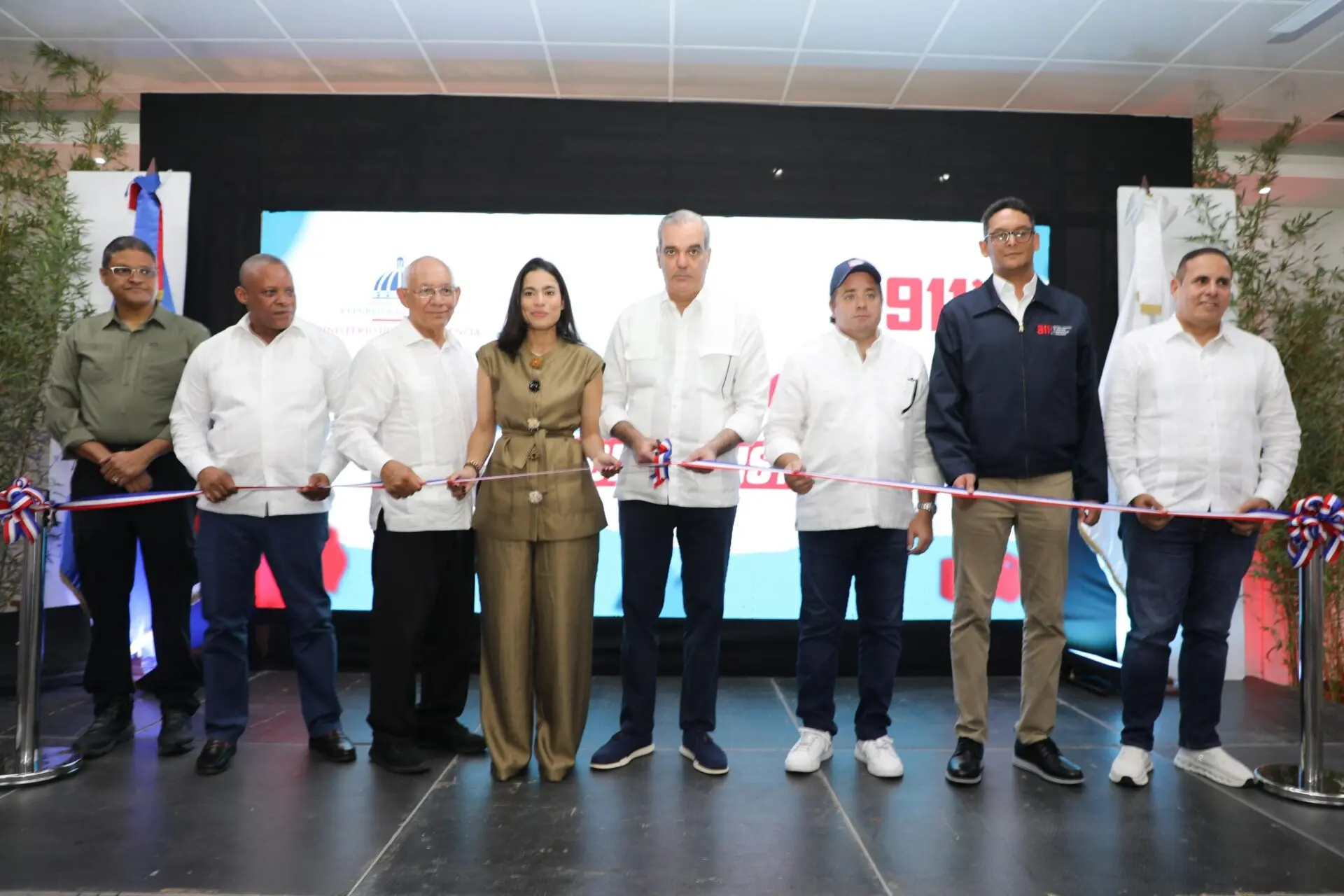 Abinader activa Sistema 911 en Montecristi