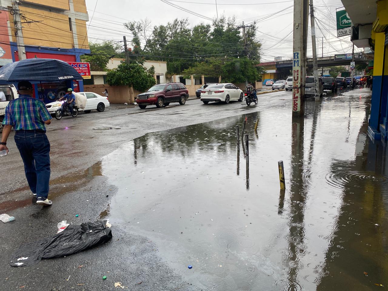 COE emite alerta verde por lluvias en siete provincias