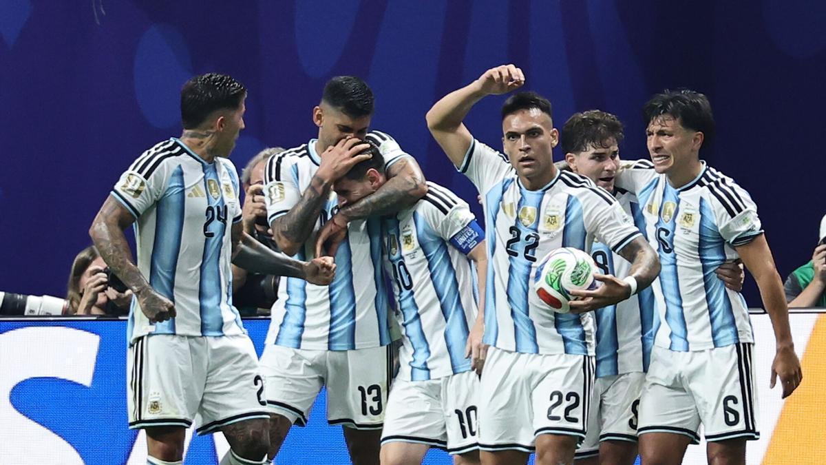 Argentina remonta 0-2 ante Egipto y avanza al Mundial 2026