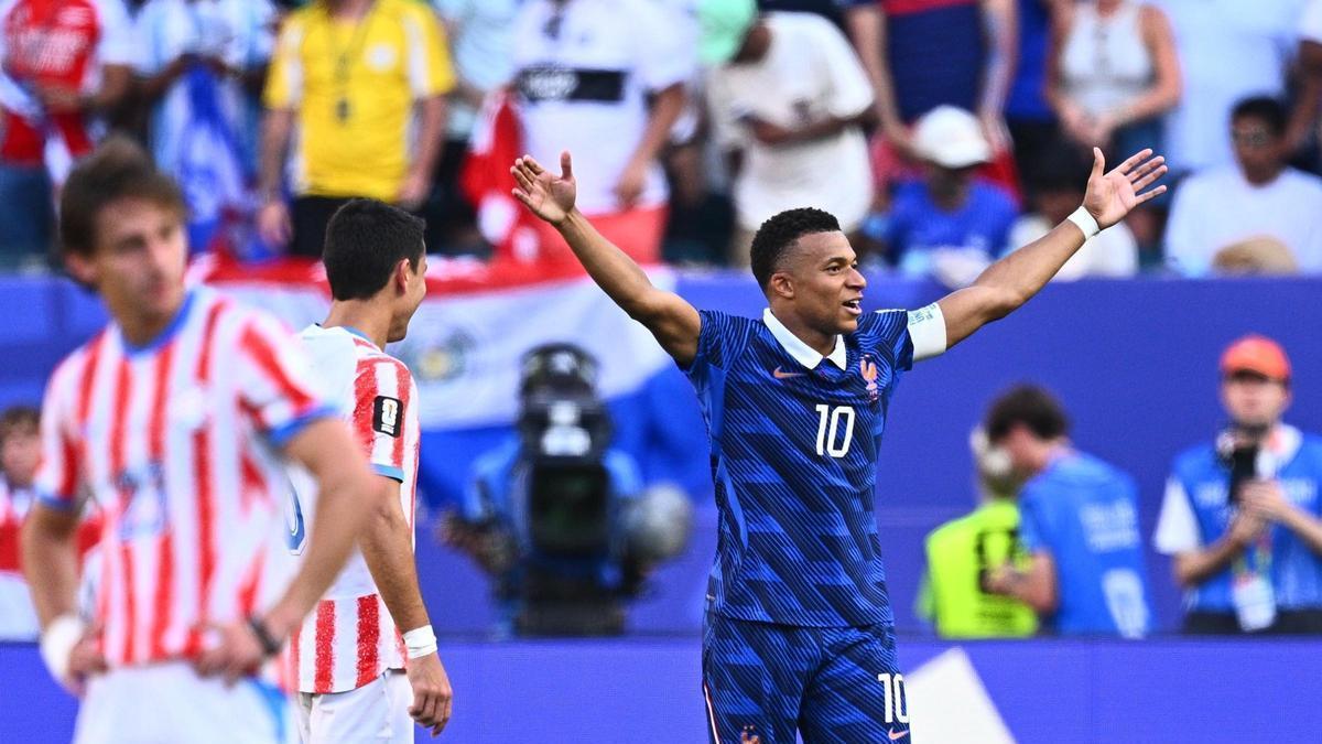 Mbappé, de penalti, lidera a Francia a cuartos del Mundial