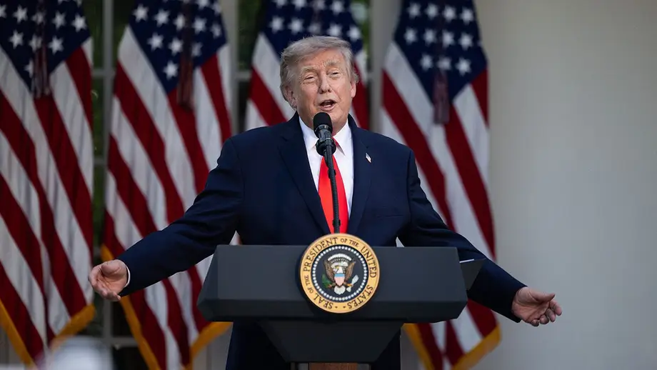 Trump exige al Congreso eliminar ciudadanía por nacimiento