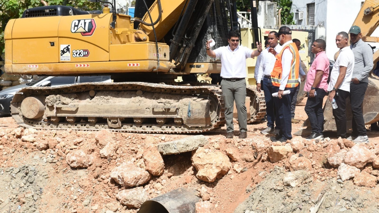 Caasd supervisa trabajos en cañadas Juan Valdez y Los Girasoles