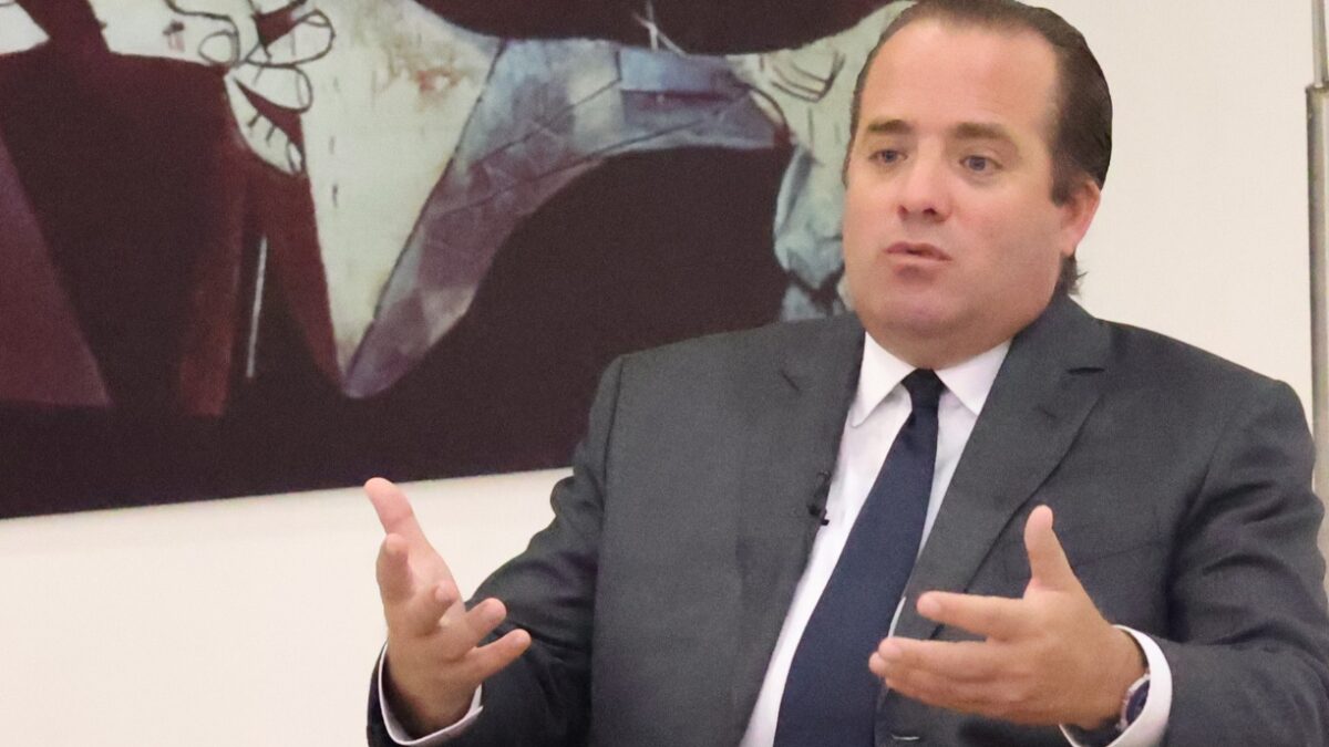 Paliza reconoce fallas en distribución del sector eléctrico