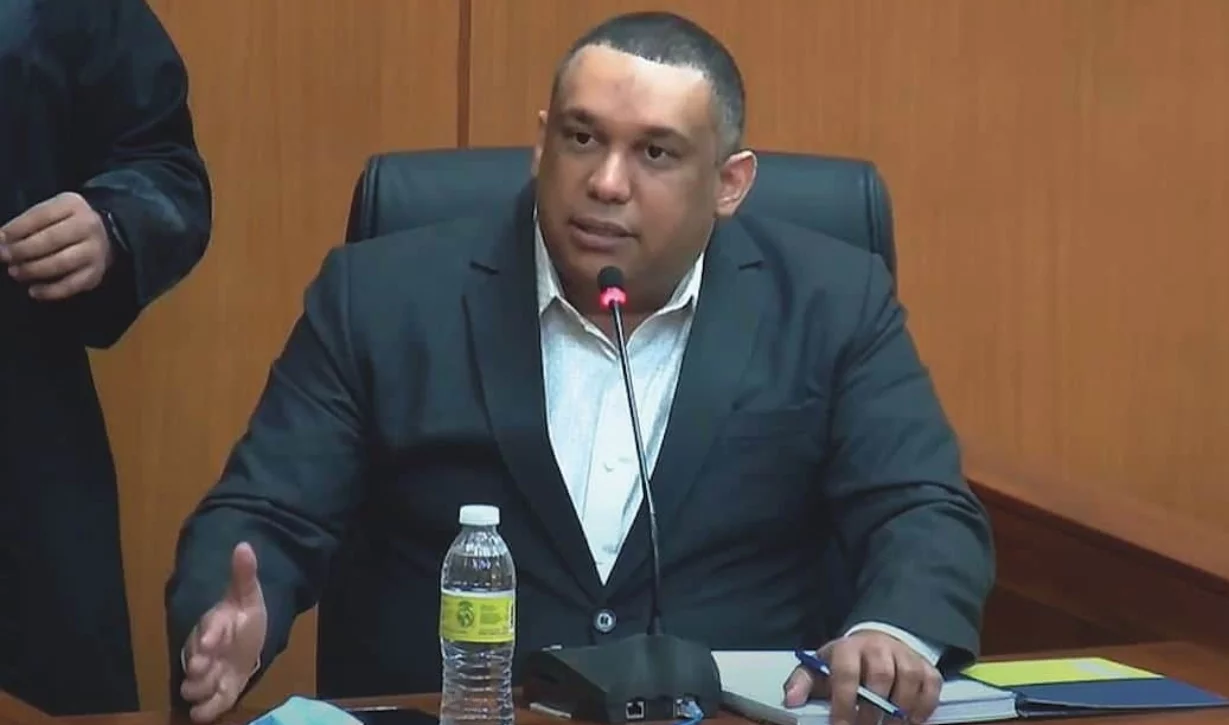 Jueza modifica arresto domiciliario a Girón en caso Coral