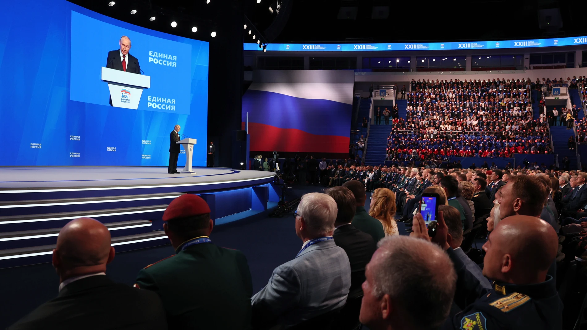 Putin acusa a Ucrania de abrir la caja de Pandora