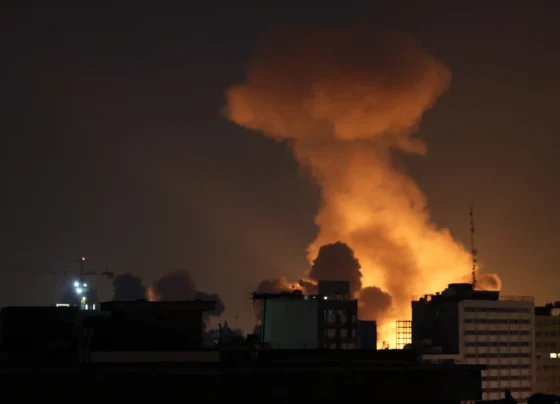 bombardea Irán