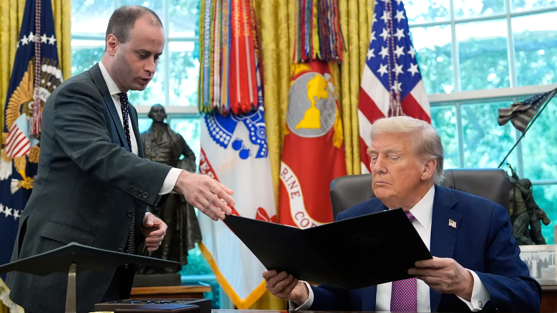 Trump asciende a Will Scharf como asesor jurídico de la Casa Blanca