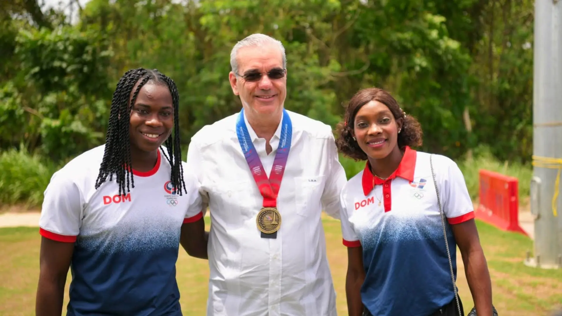 Abinader recibe reconocimiento por Juegos Centroamericanos 2026
