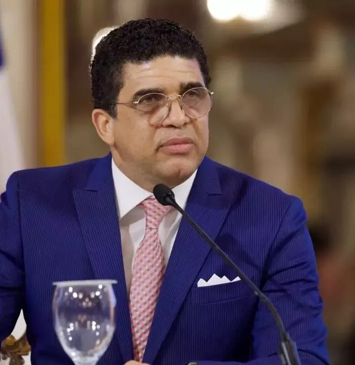 Yayo Sanz Lovatón