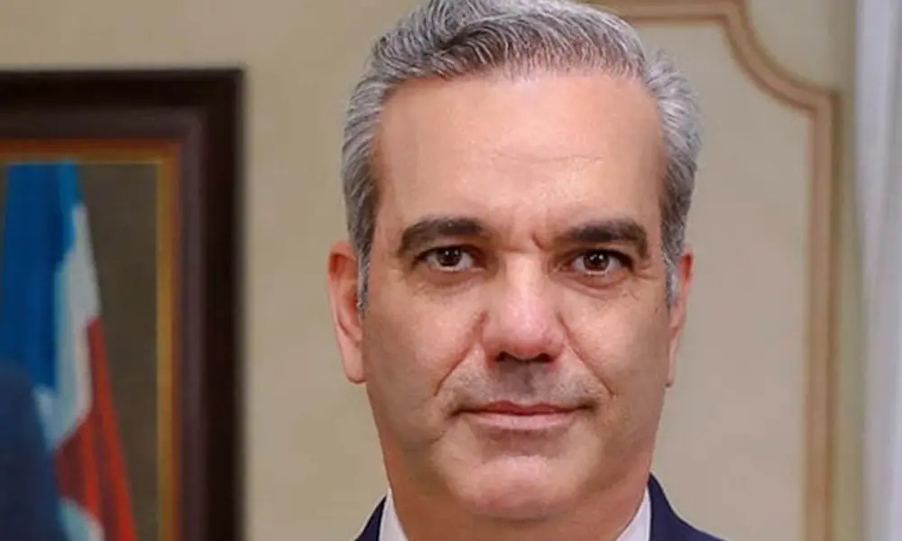 Abinader asume presidencia del Partido Revolucionario Moderno