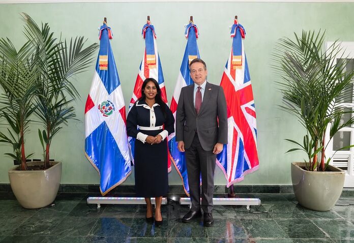 Ministra británica Kumaran inicia visita oficial al Caribe