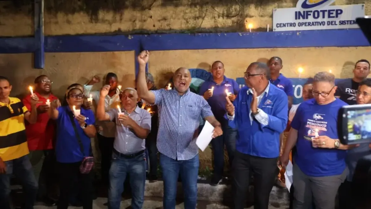 ADP enciende velas por escuelas precarias y desafía críticas