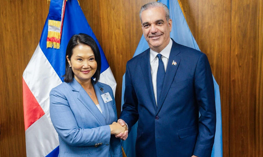 Abinader plantea elevar relaciones con Perú tras reunión con Fujimori