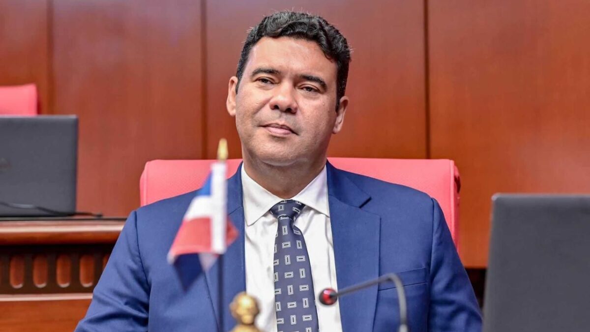 Senador del PRM: Omar es el mejor candidato opositor