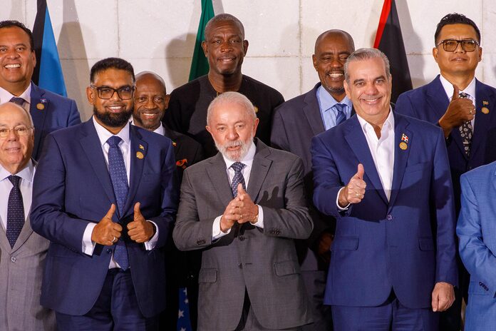 Abinader quinto entre presidentes mejor valorados de Latinoamérica