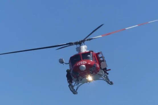 helicóptero rescata