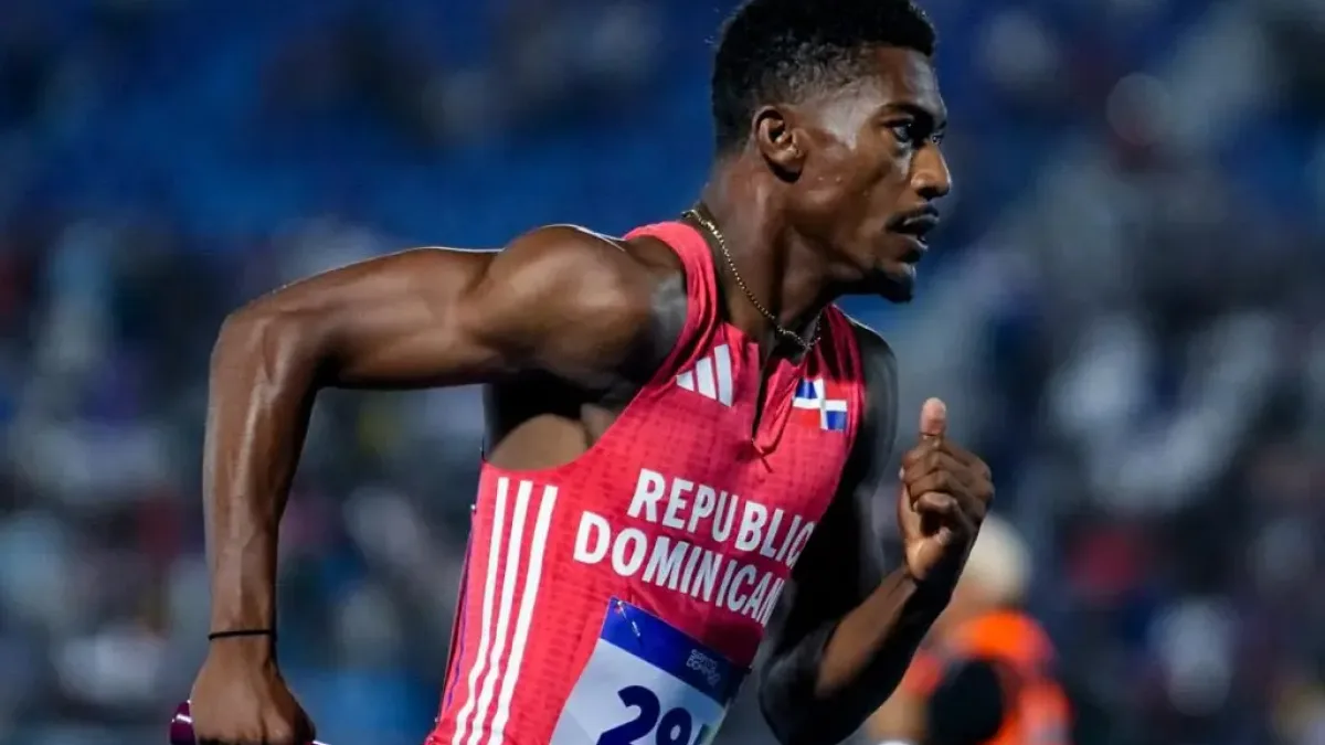 Christopher Melenciano gana oro y establece récord mundial