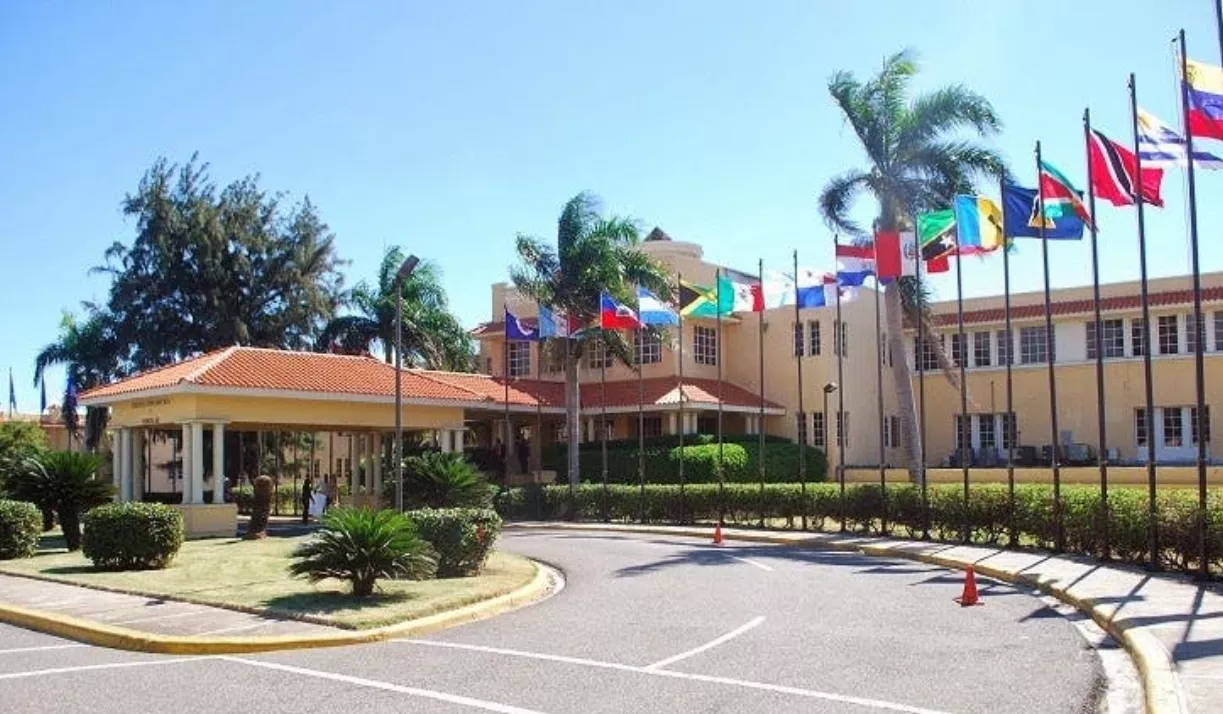 Dominicanos en Nicaragua: servicios consulares en Costa Rica