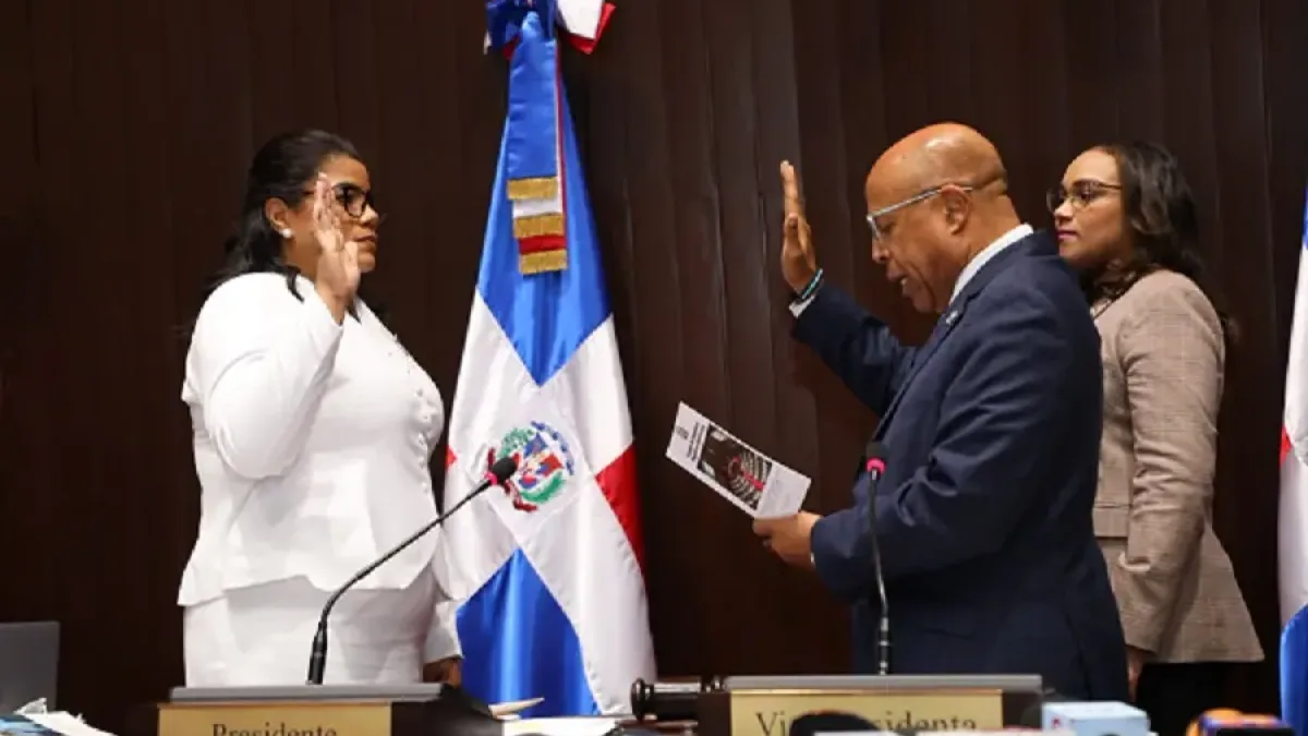 Cámara de Diputados elige a Minerva Frías para curul de su padre