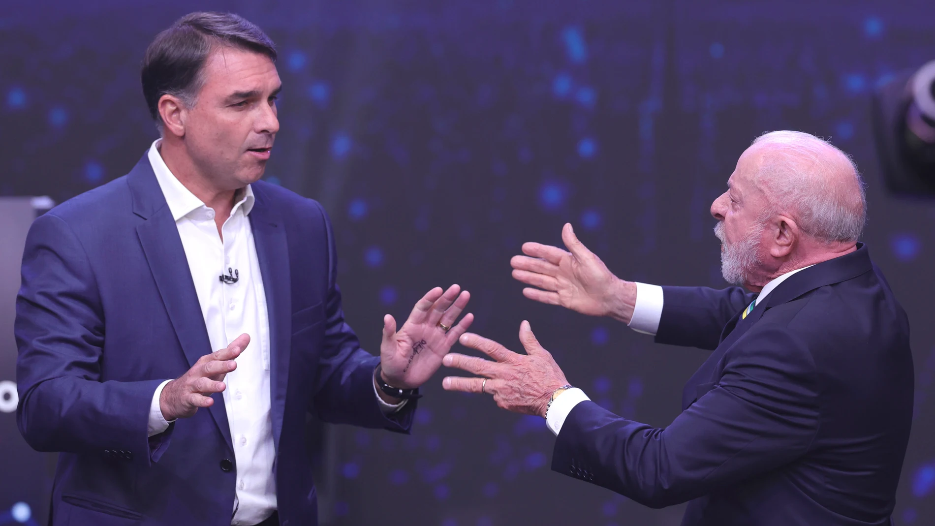 Lula y Flavio Bolsonaro cruzan acusaciones de corrupción en debate