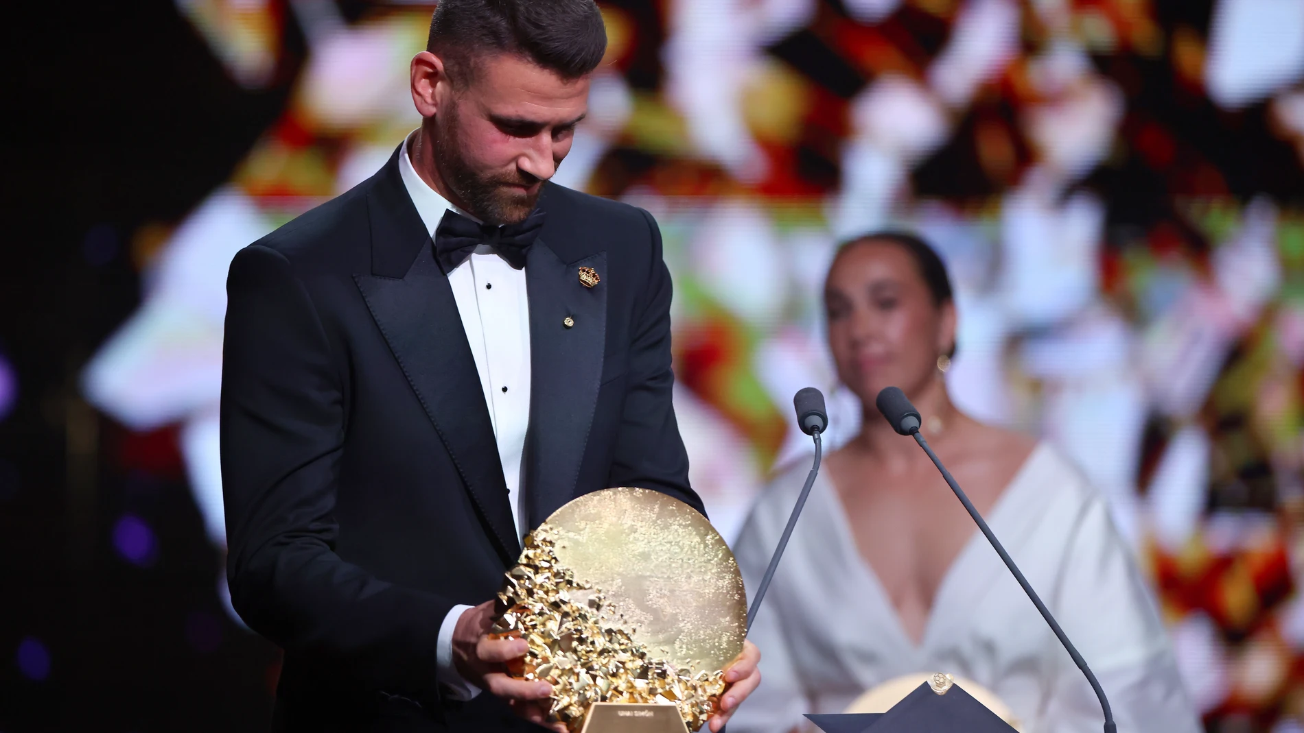 El ejemplar discurso de Unai Simón al ganar el trofeo Yashin