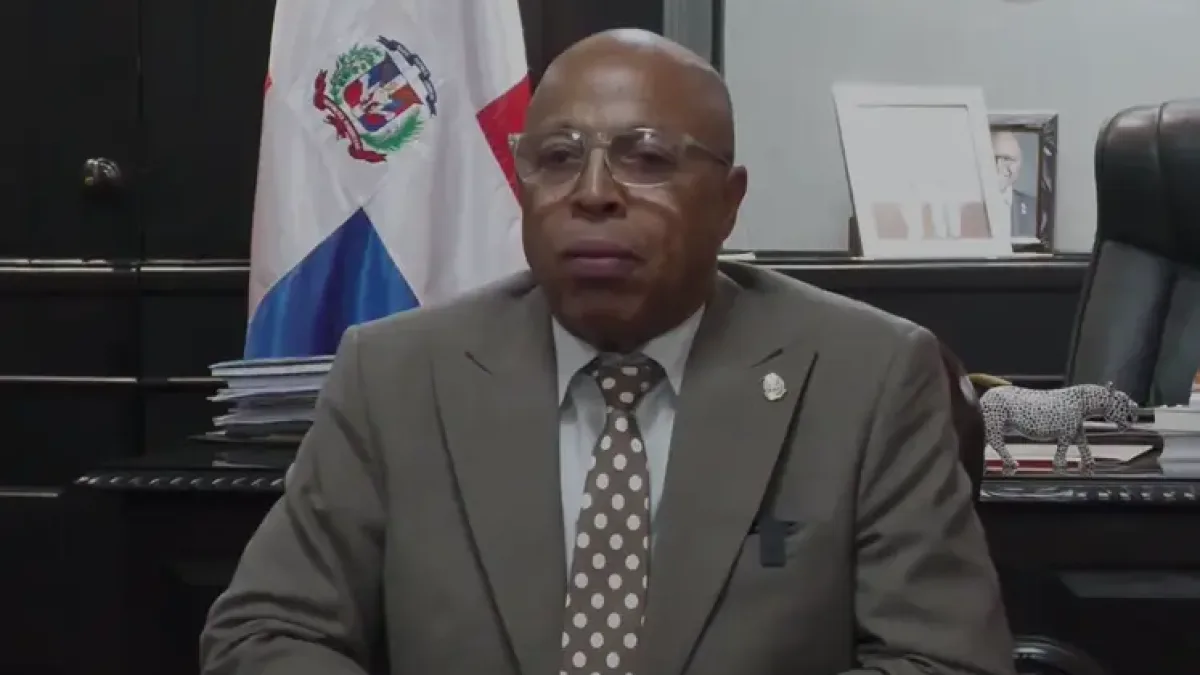 Pacheco critica retiro masivo de diputados por Millys Martínez