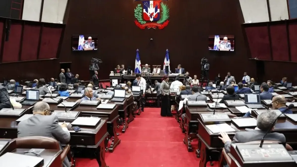 Diputados opositores califican aumento del marbete de ‘palo acechado’