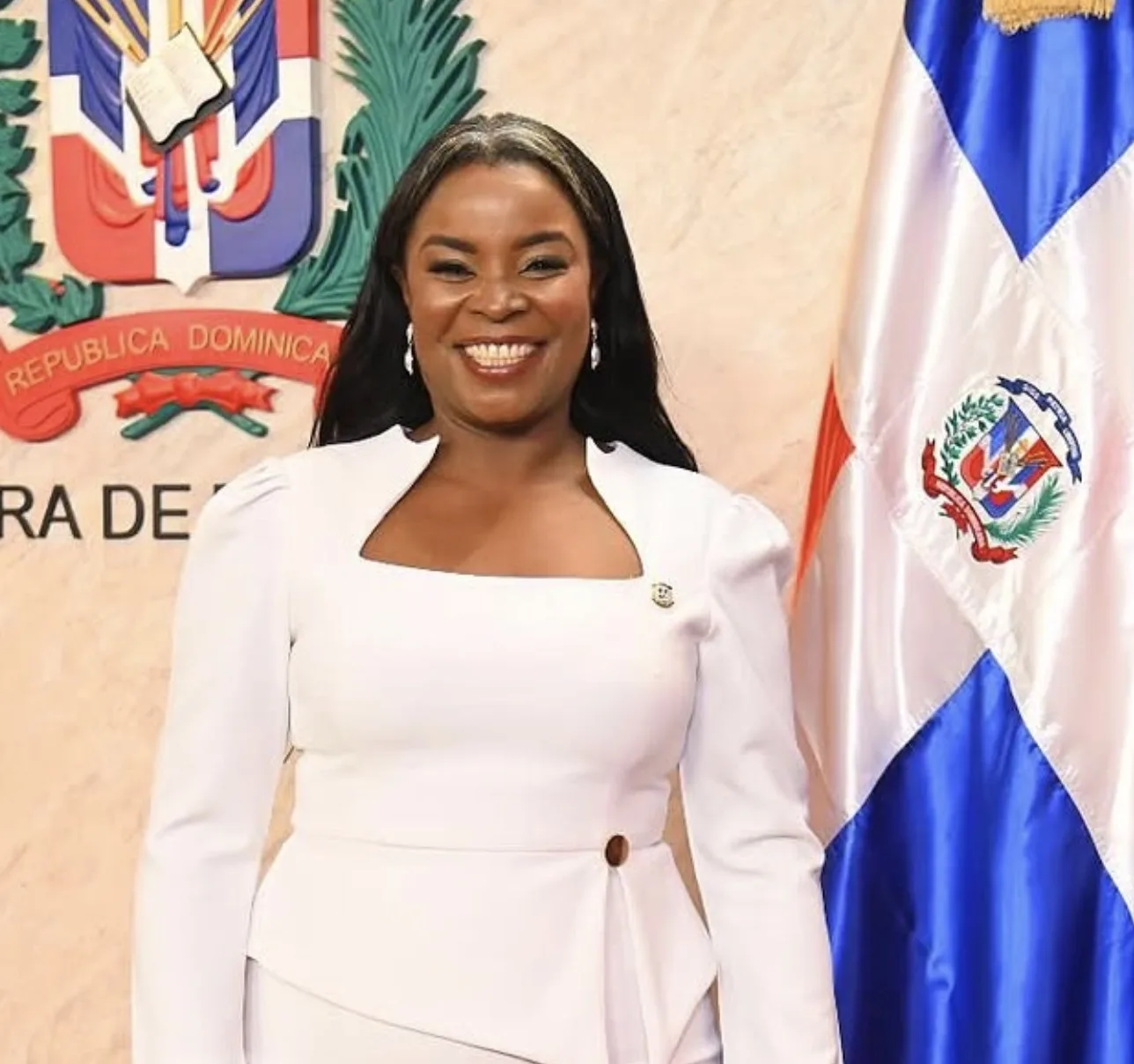 Policía detiene a diputada del PRM en Elías Piña