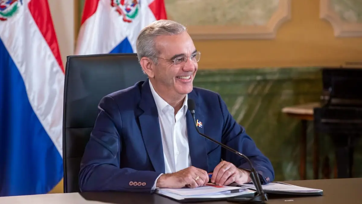 Abinader a la oposición: ‘No les gusta comparar 6 contra 20’