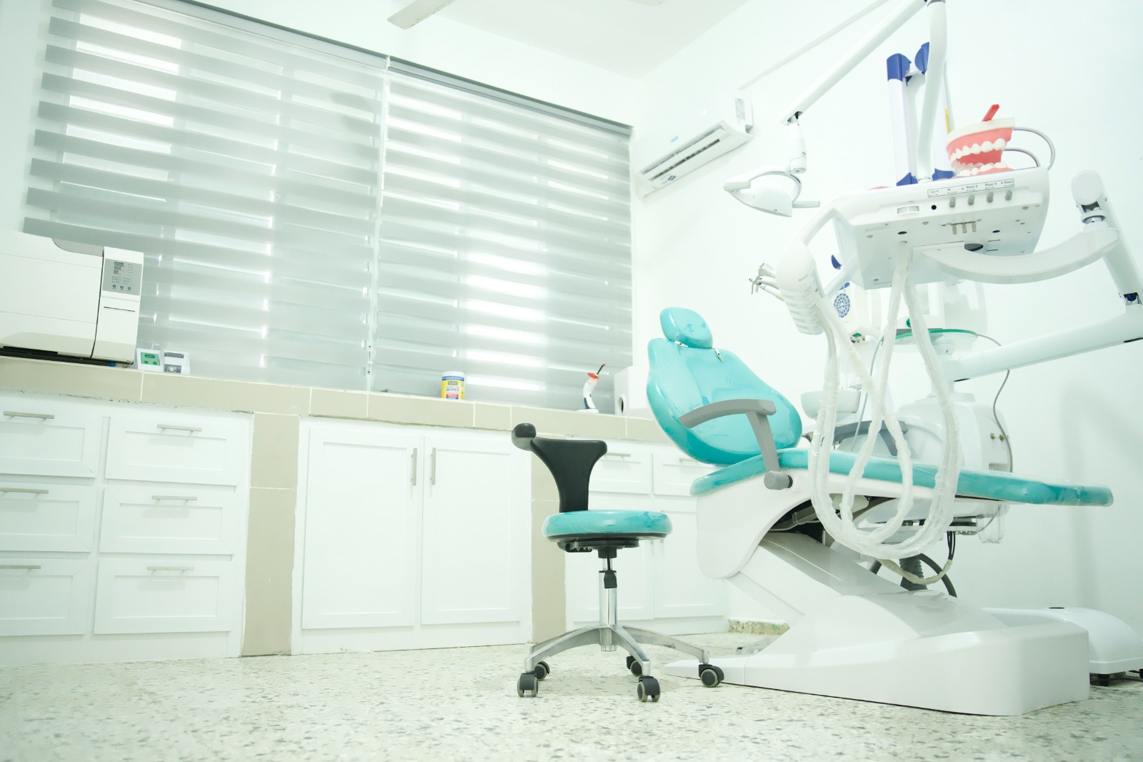 INABIE inaugura módulos odontológicos en Monte Plata y Baní