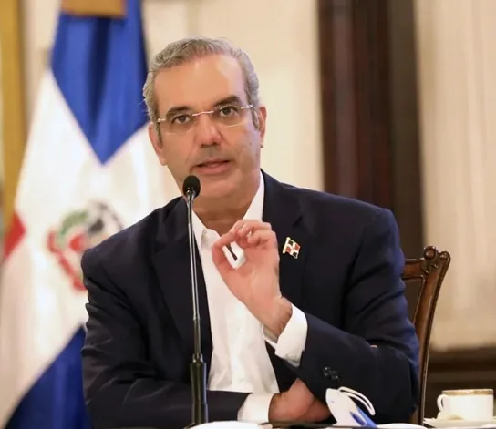 Abinader realiza 21 nuevos nombramientos diplomáticos