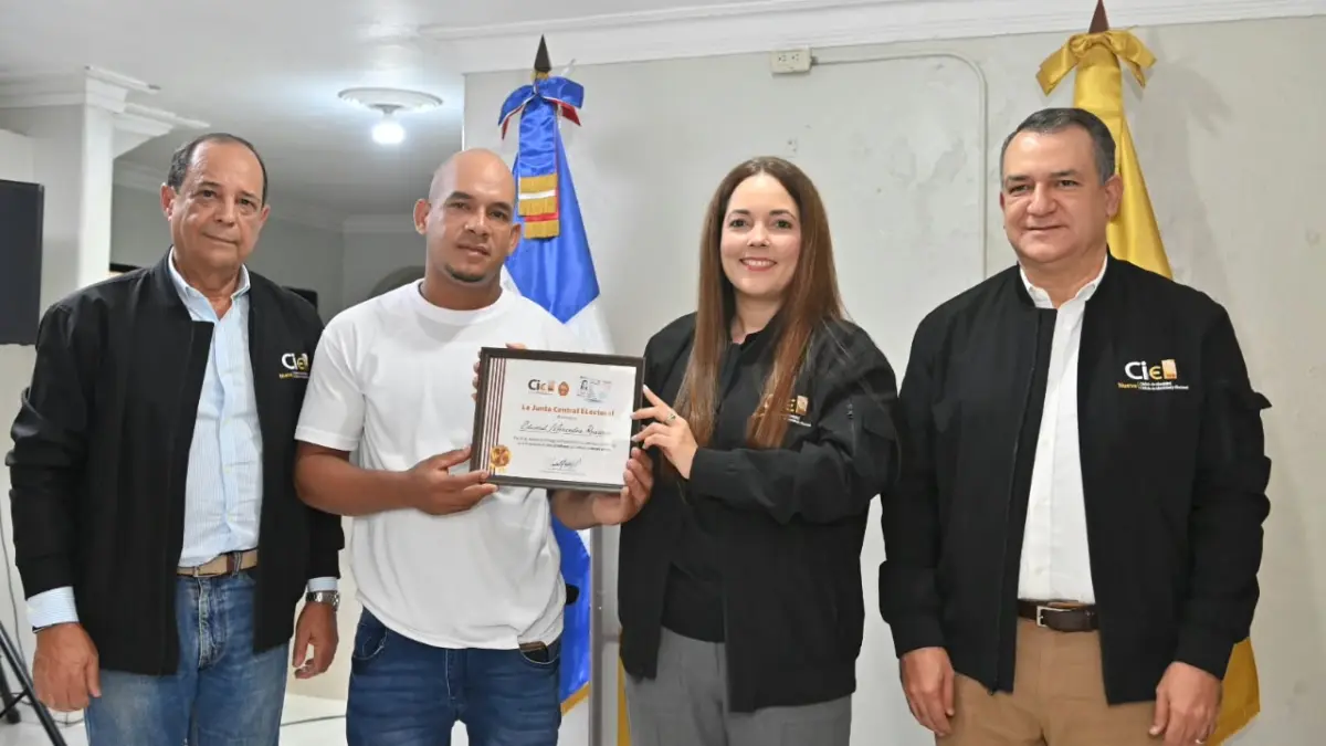 Nueva cédula: JCE entrega 4 millones, 54% pendiente