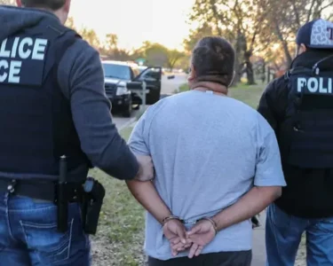Trump deporta