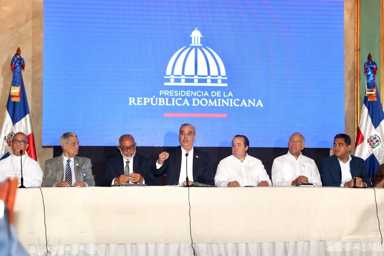 Gobierno destina RD$2,000 millones de corrupción a instalaciones deportivas